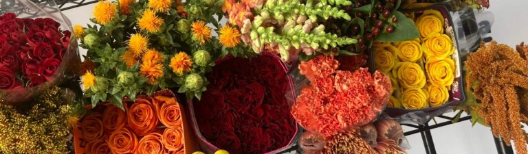Fall wedding flowers at Dallas wedding venue.