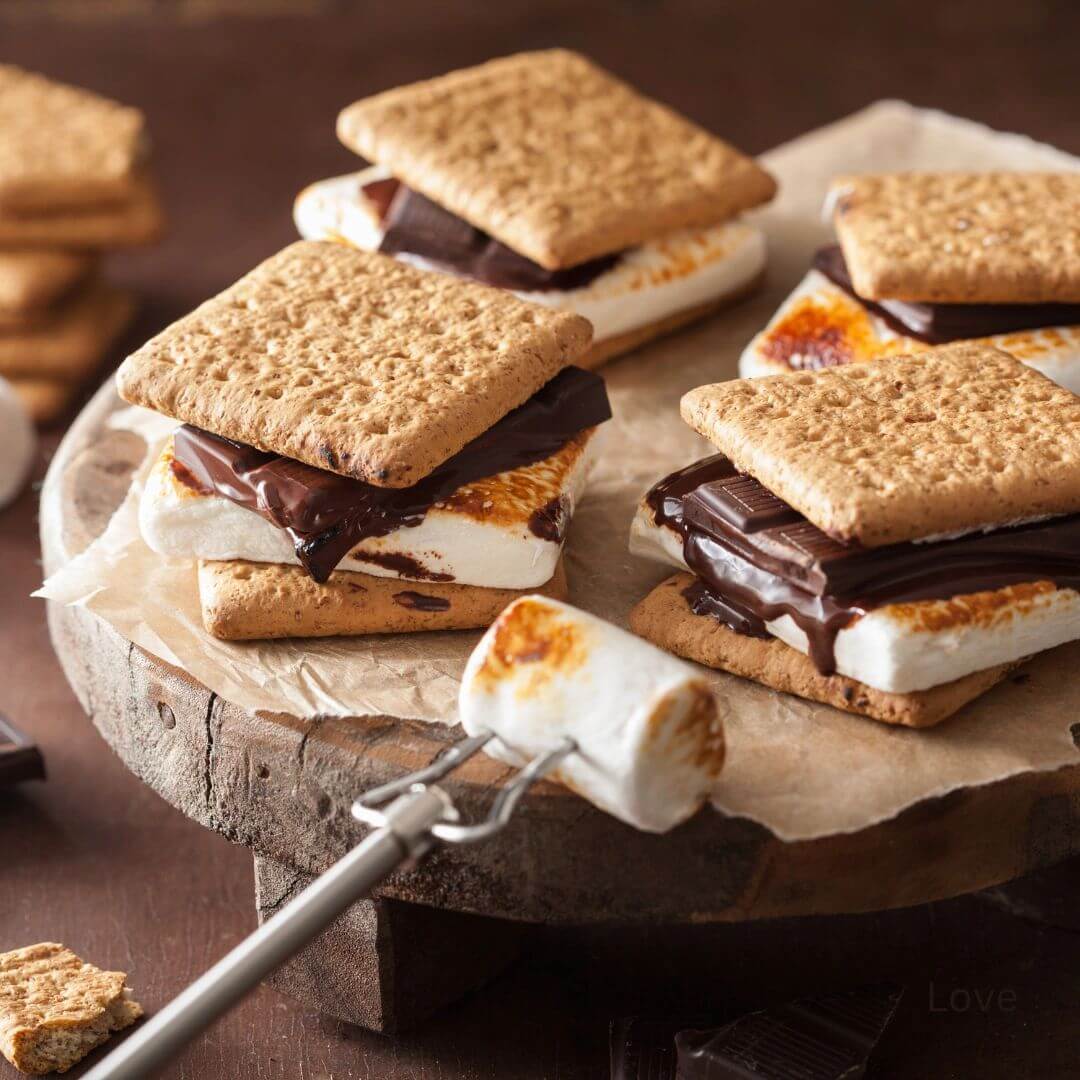 Ready made smore's kits, part of a wedding luxury package.
