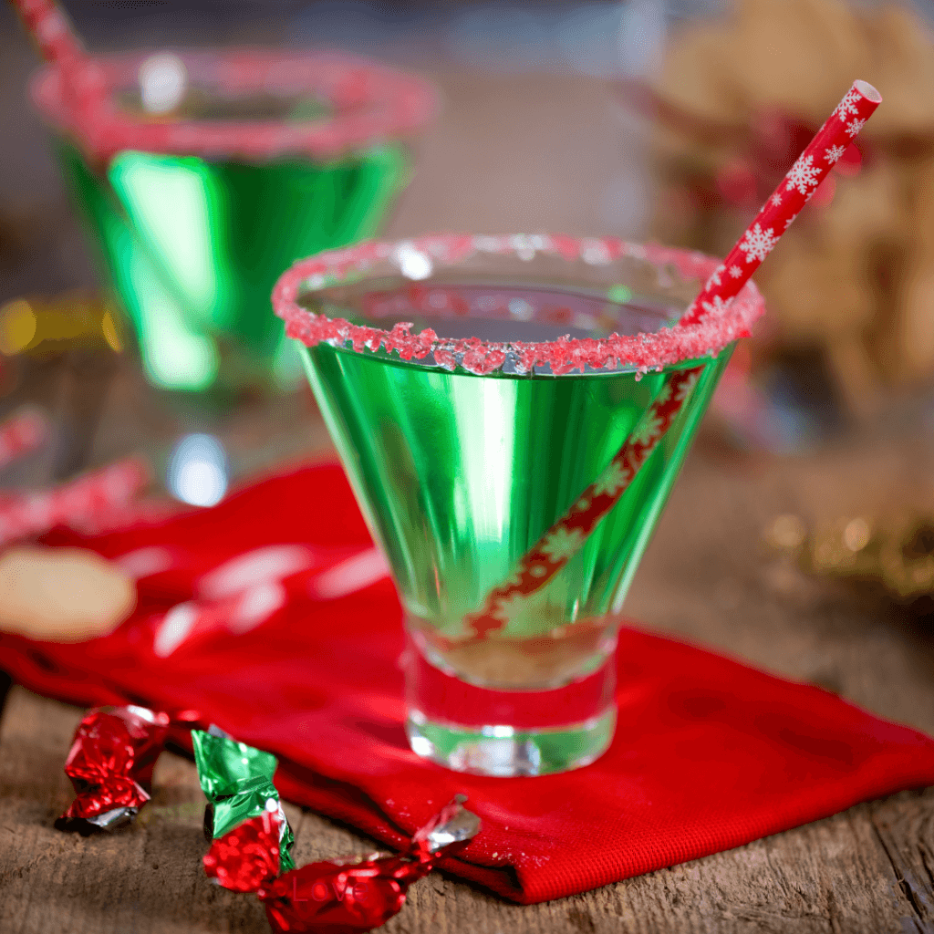 Green vodka Christmas cocktail at Corsicana wedding venue.