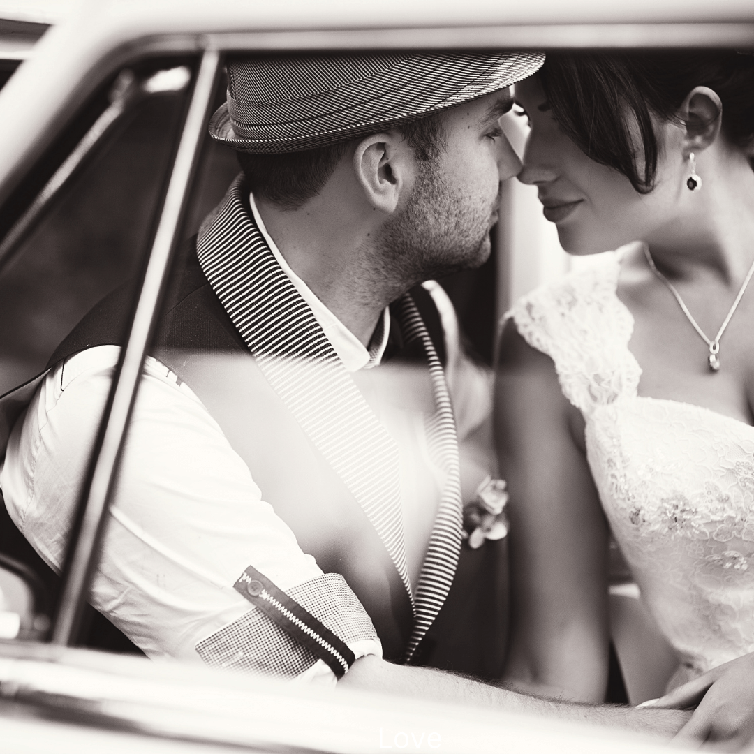 Roaring 20's theme wedding in East Texas.