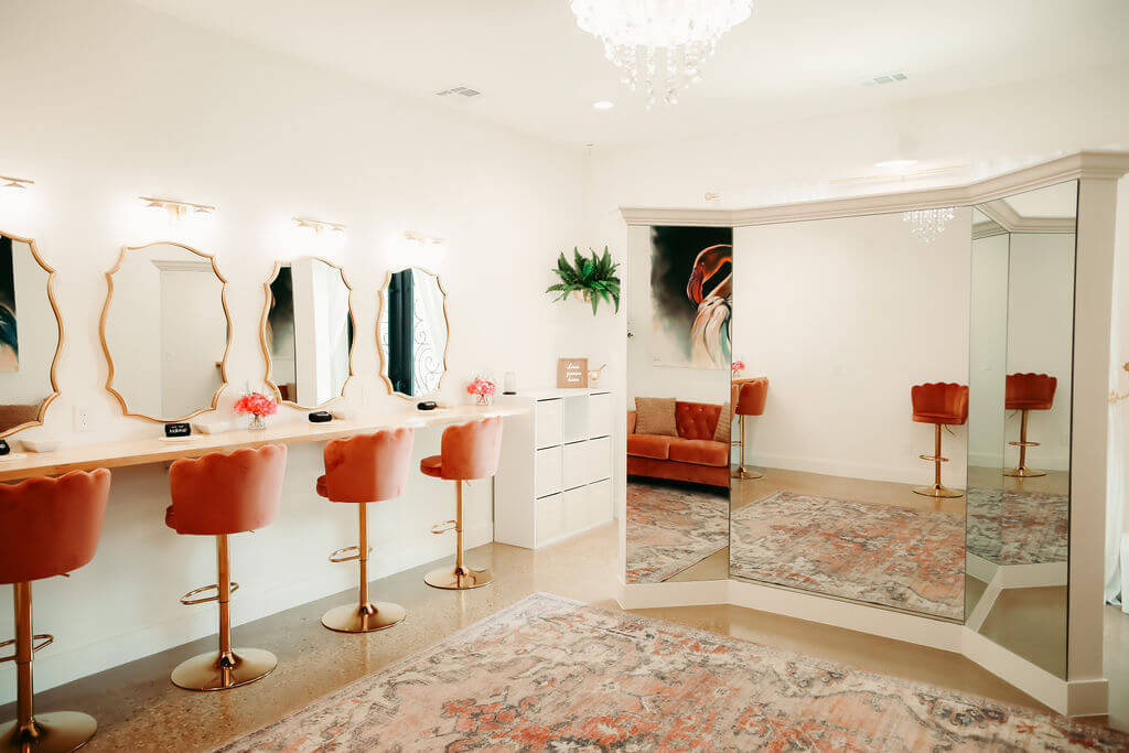 modern East Texas wedding venue, modern chic decor, wedding venue close to Dallas 2