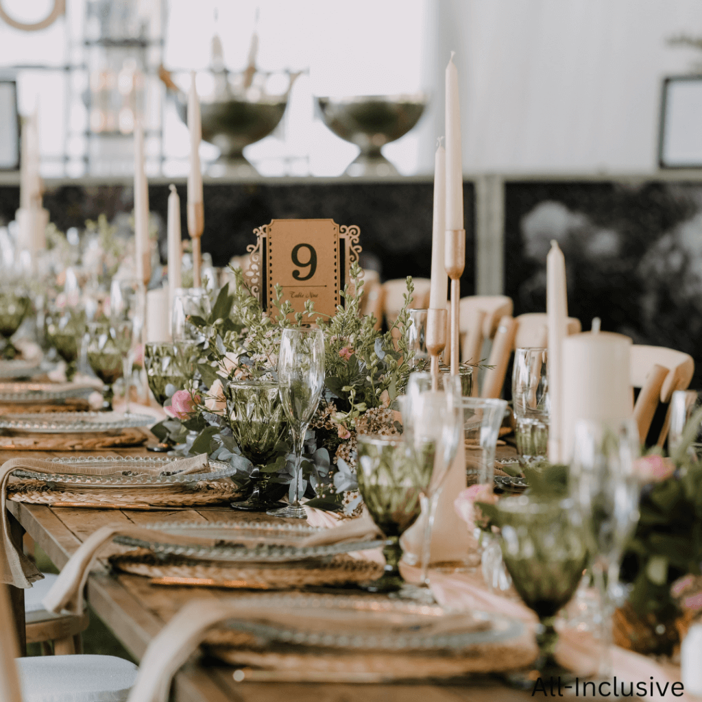 romantic wedding decor, vintage wedding decor, vintage tablescape for weddings, spring wedding decor, wedding venues in East Texas