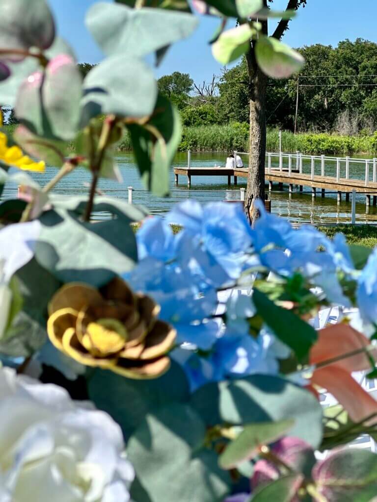 private wedding vows, intimate wedding venue, modern wedding venue in East Texas, Corsicana wedding venue