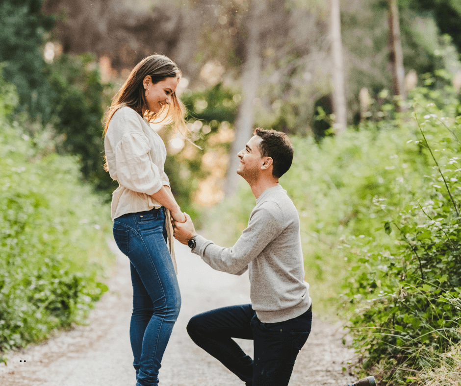 Couple exploring things to do in East Texas during a weekend getaway
