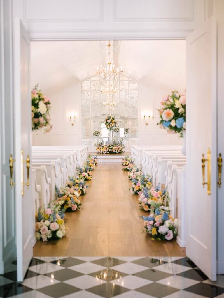 Corsicana wedding venue featuring modern reception hall and customizable all-inclusive packages