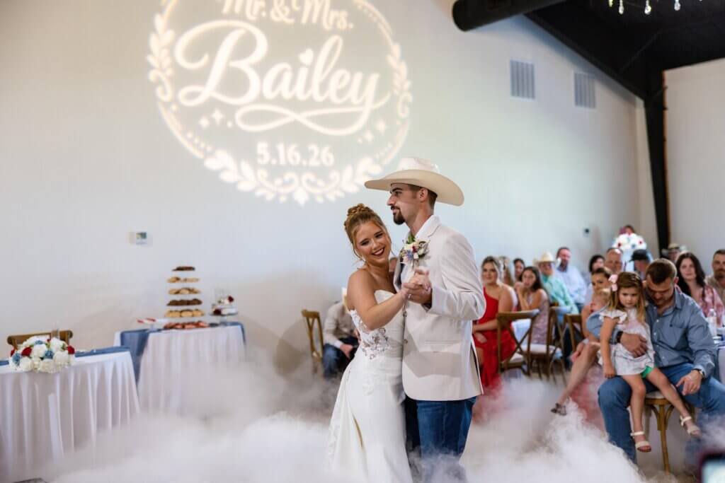 Intimate wedding moments couples treasure forever at Lakefront Acres