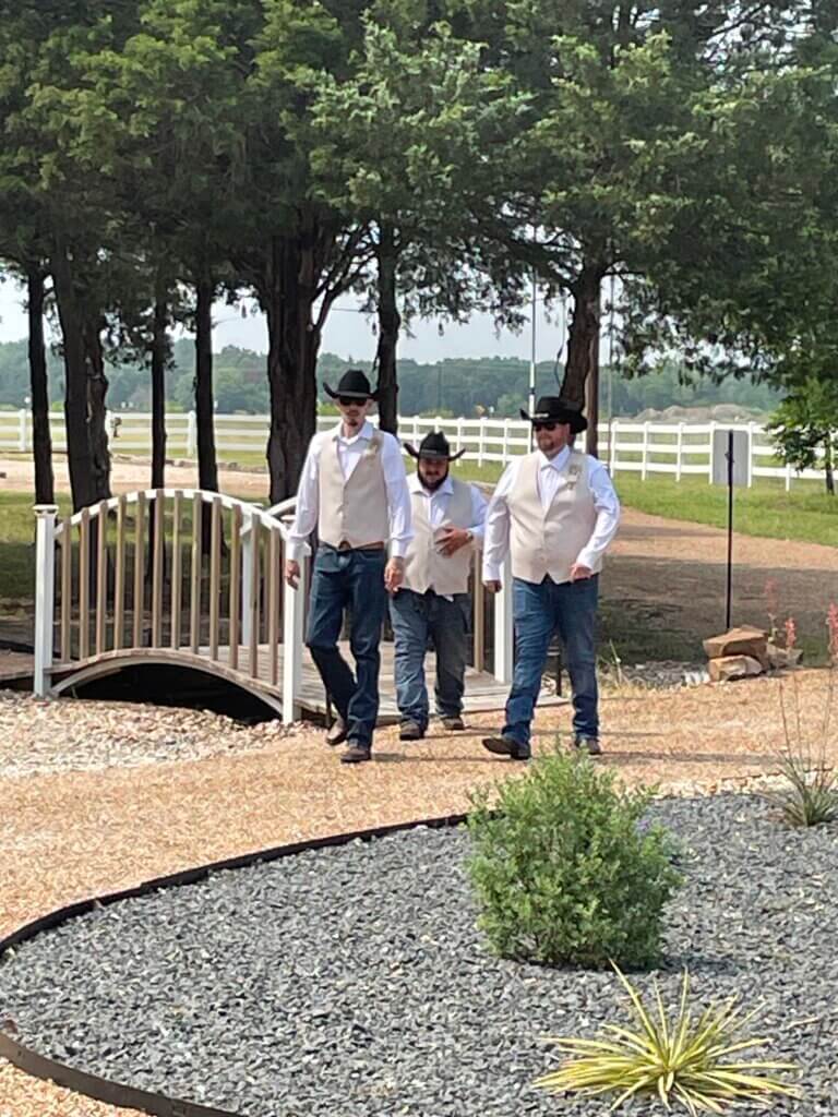 Emotional Best Man speech at lakeside Texas wedding