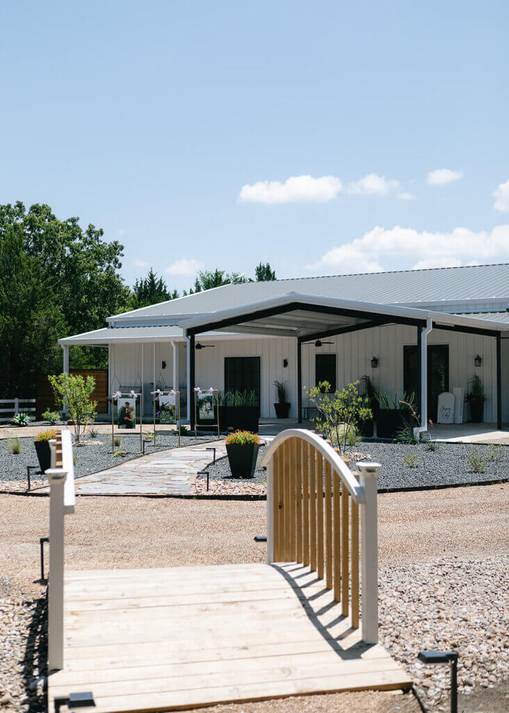 Elegant wedding reception setup for 100 guests at Lakefront Acres Wedding & Event Venue.